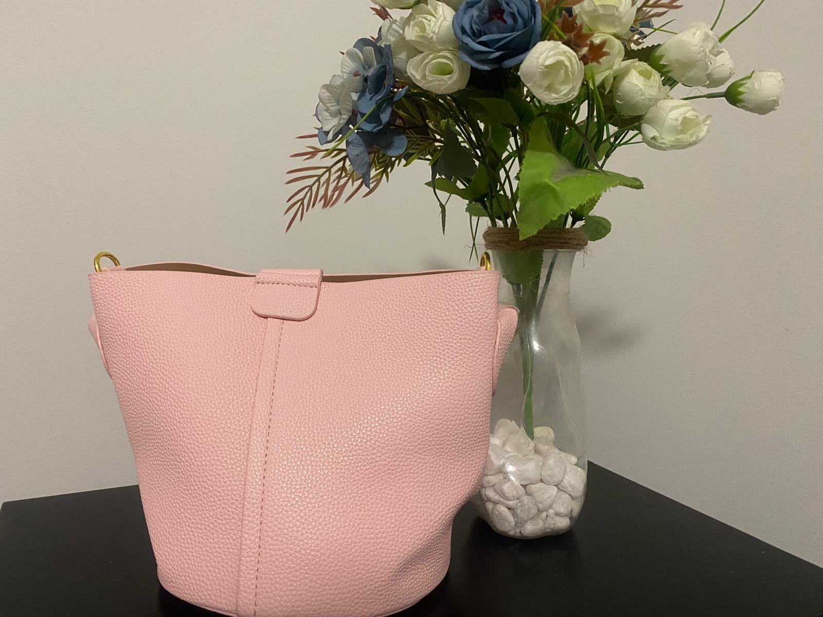 Bucket bag