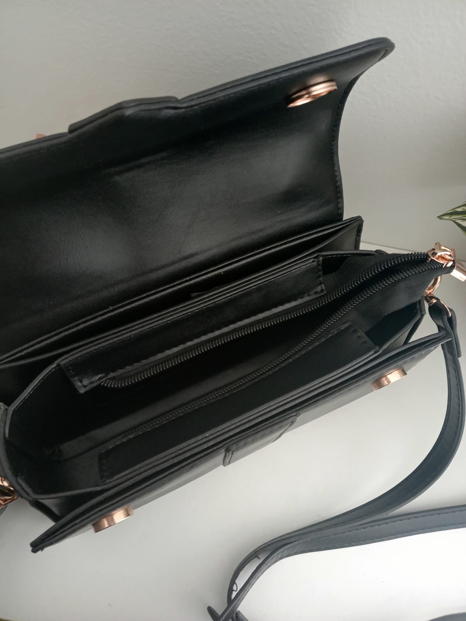 Crossbody bags